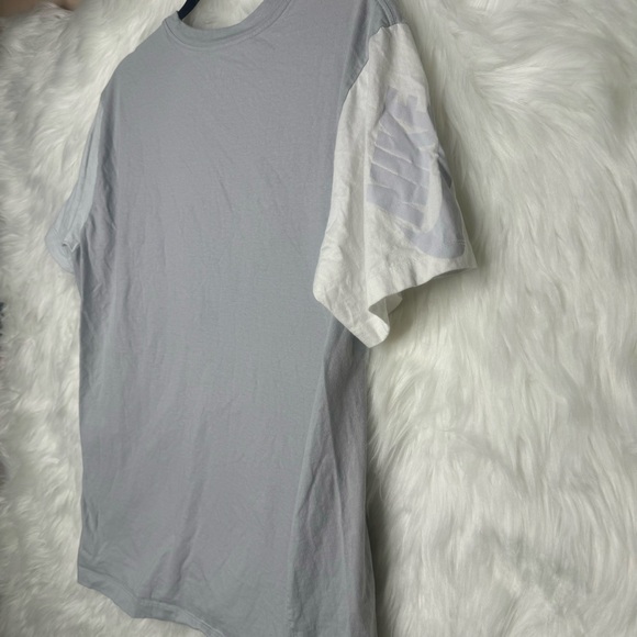 Nike Men’s City Bright Grey T-Shirt Size Large - Picture 5 of 5